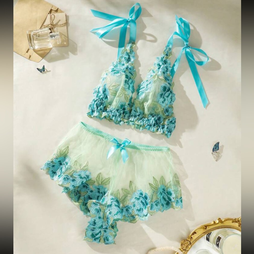 Beautiful floral embroidery lingerie set